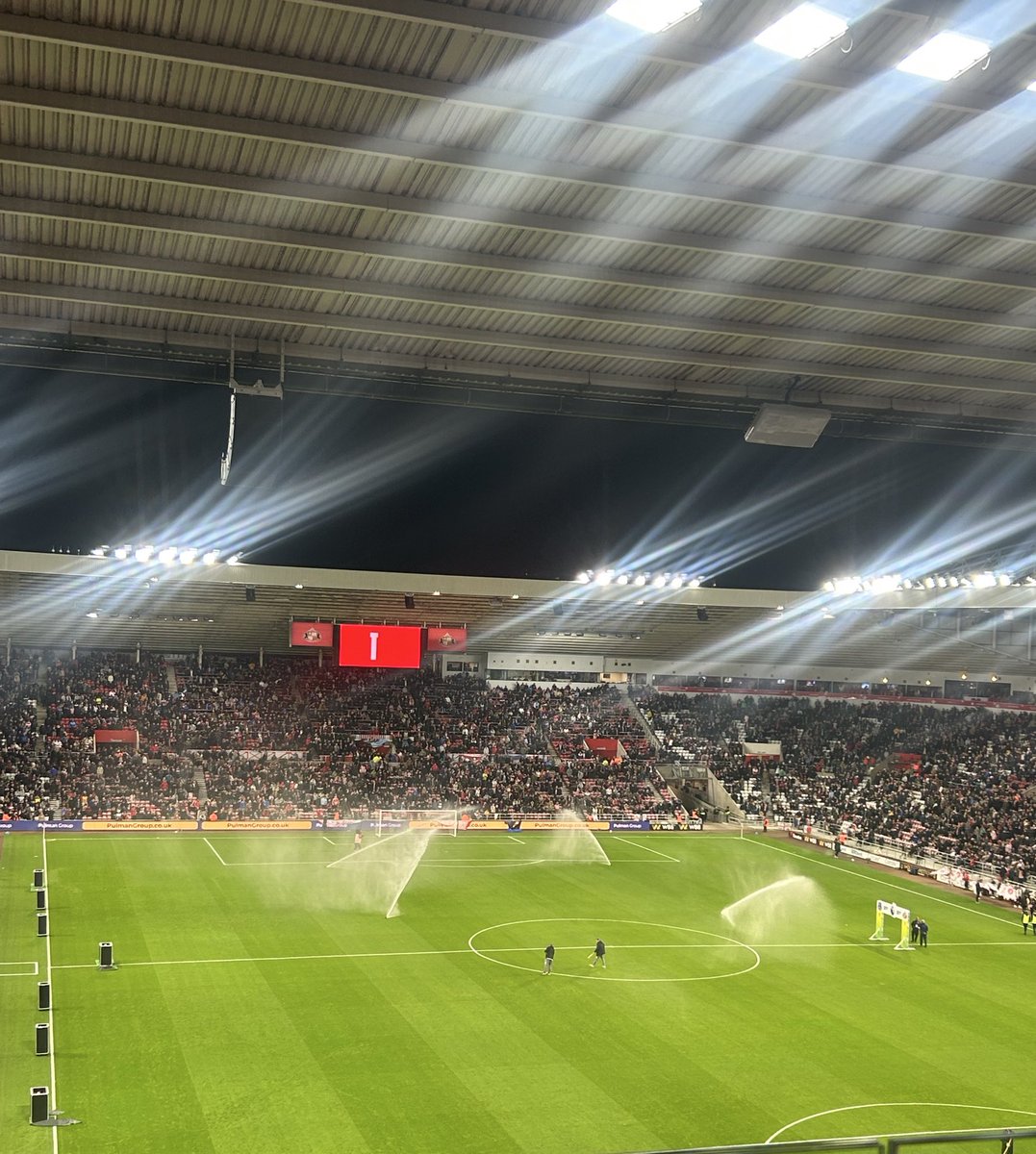 Twelve hours since leaving my house, I’m finally home. Would have preferred the three points but considering their form and our second half performance, a point isn’t a bad result! Up the toffees 💙