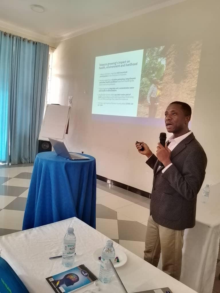 WHOUganda's tweet photo. .@WHO, in partnership with @FAOUganda and @WFP_Uganda, is supporting @MinofHealthUG and @MAAIF_Uganda to engage district leaders and farmers in the Bunyoro region (Hoima, Kibaale, Masindi, and Kiryandongo) on alternative livelihoods to tobacco growing. The initiative aims to:
- Deepen understanding of the health, economic, and environmental impacts of tobacco production
- Strengthen district-level capacity for tobacco control
- Introduce proven models for alternative livelihoods
- Foster intersectoral collaboration for sustainable development
- Assess the situation in tobacco farming communities

Together, WHO and partners are driving change for a healthier, more sustainable future!
@WHOAFRO