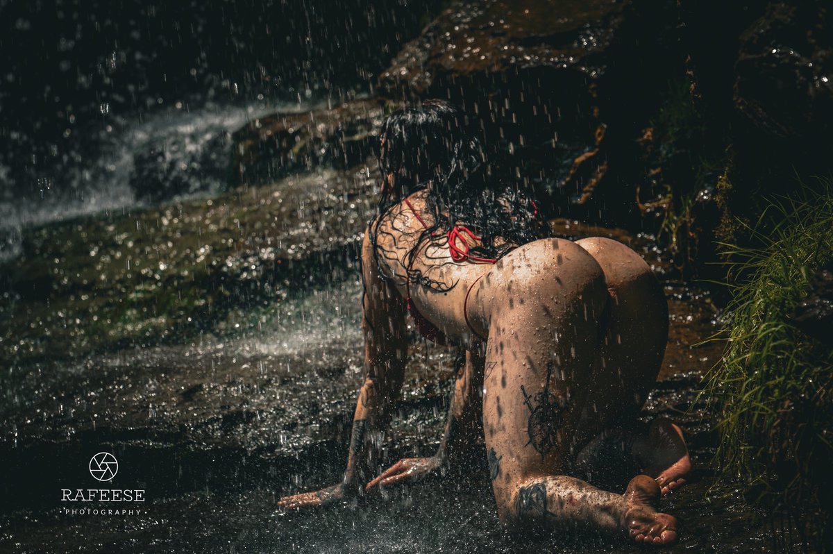 Cdynabaddie's tweet photo. @BigFeet217 check out my Onlyfans! 🔗 https://t.co/kO5RiIGVeR https://t.co/lHuHt6JgF6