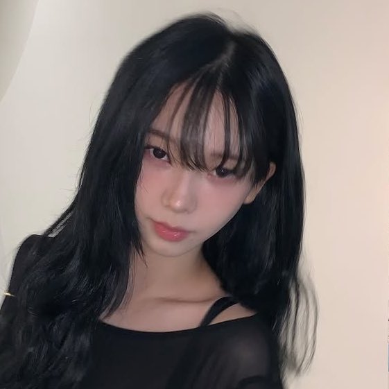 handsome karina tweet media