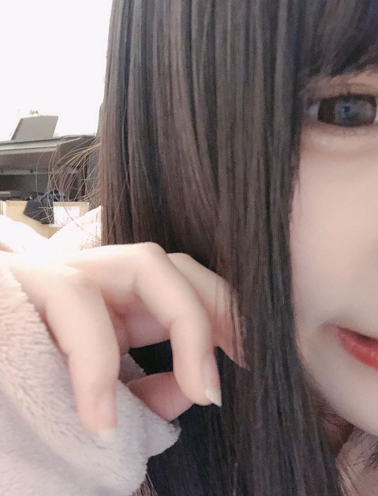 Chideeema's tweet image. 木曜日夕方のメモ：風強め／すっきり。
掃除する→料理する。少しずつ前へ。 📱