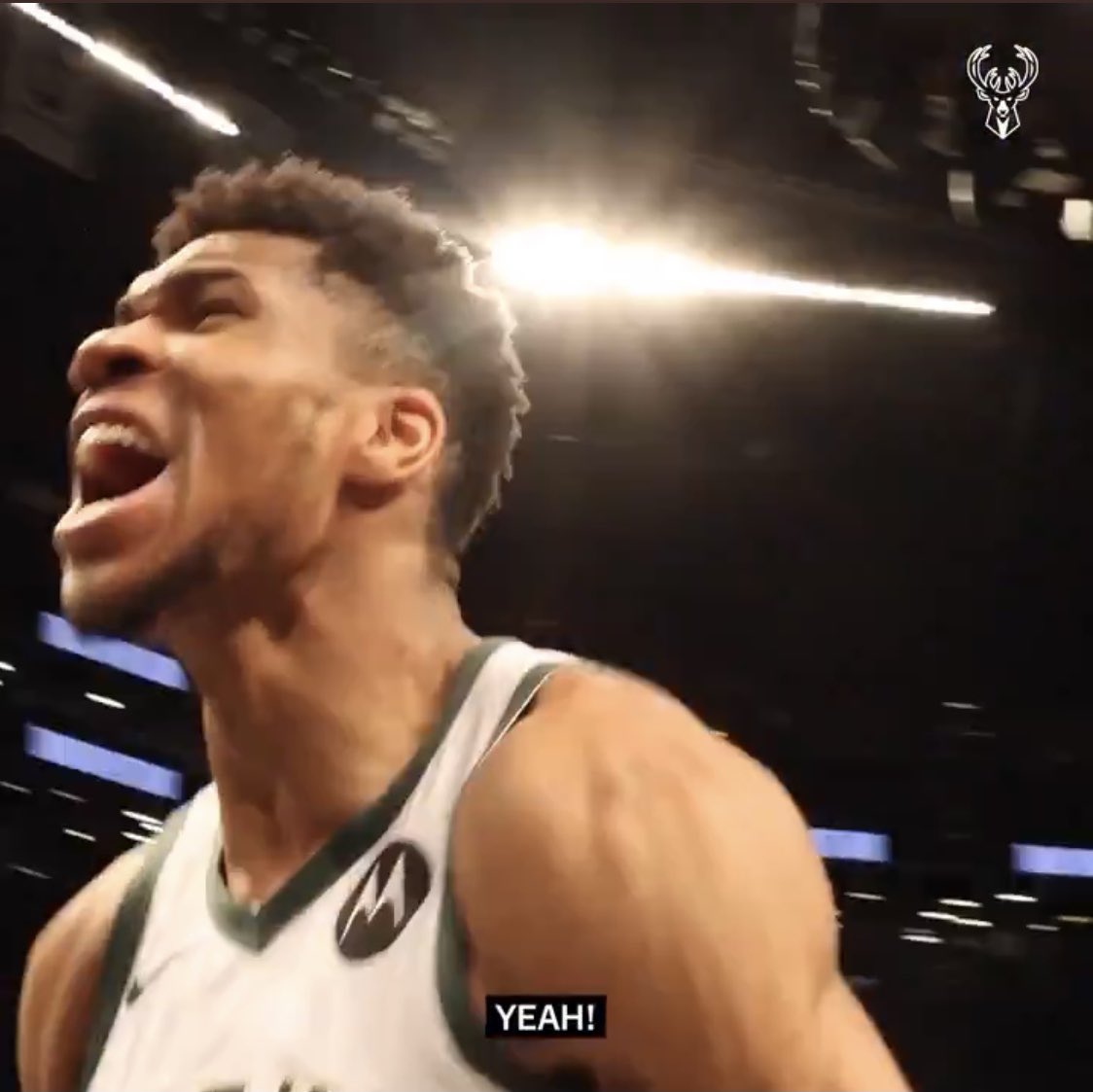 GIANNIS BANGGGGGGGGGG