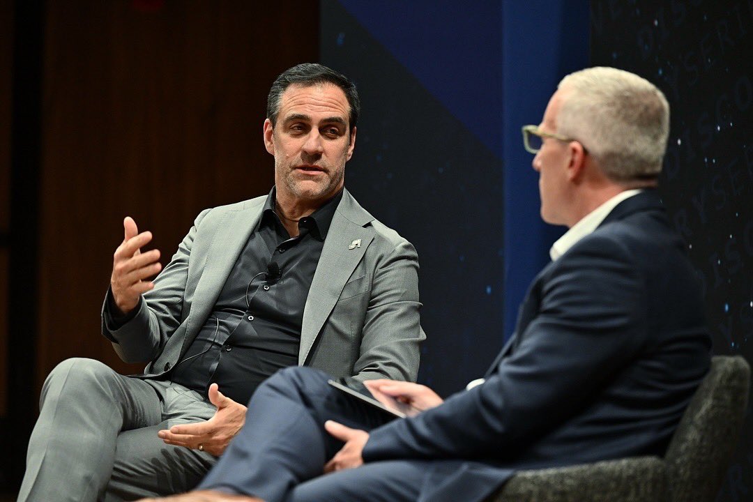 JHUBloombergCtr's tweet image. A new era of the Discovery Series launched tonight at the #HopkinsBloombergCenter with @SpaceNews_Inc, bringing together executives from the cutting-edge companies taking space exploration to new heights. 

Conversation spanned hotel stays on space stations, a lunar base,…