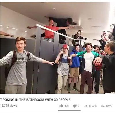 floofda2d's tweet photo. holy. shit. LEGENDS!!!!! https://t.co/mNnFyhCFzI