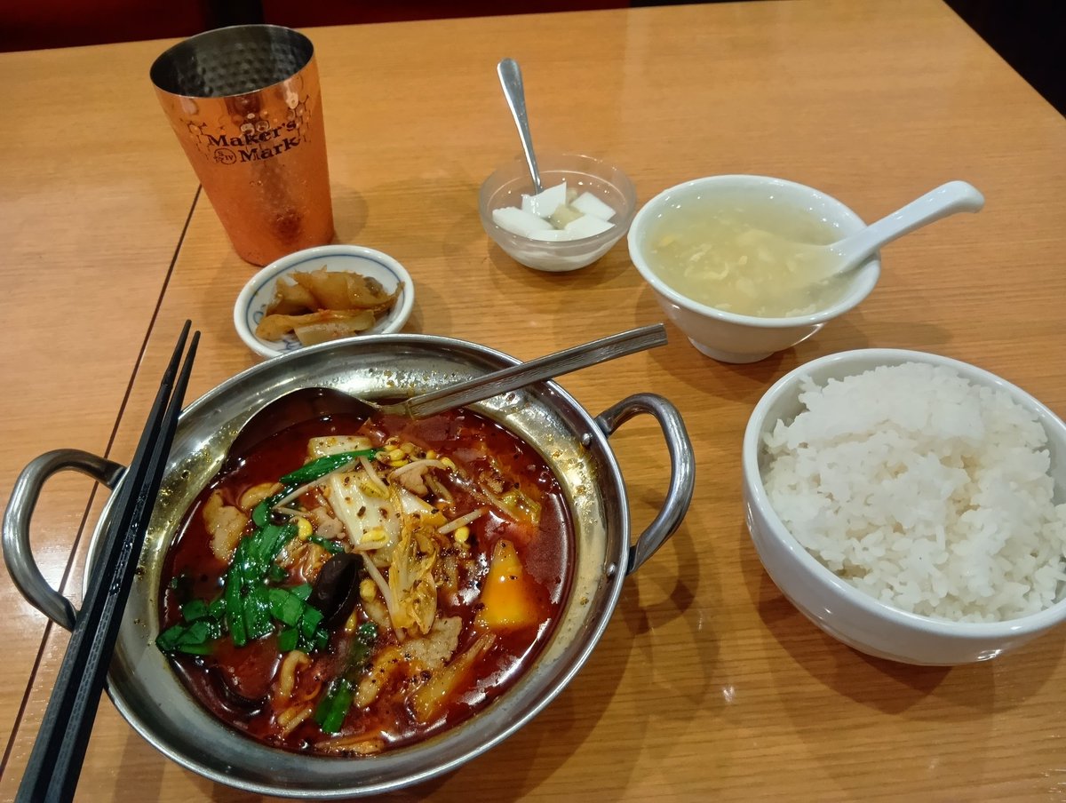 期間限定①新品小鼓調を付けました②値引300000→150000→130000 小太鼓 黒・金・赤 バチ付き エイサー 和太鼓 小太鼓 黒・金・赤