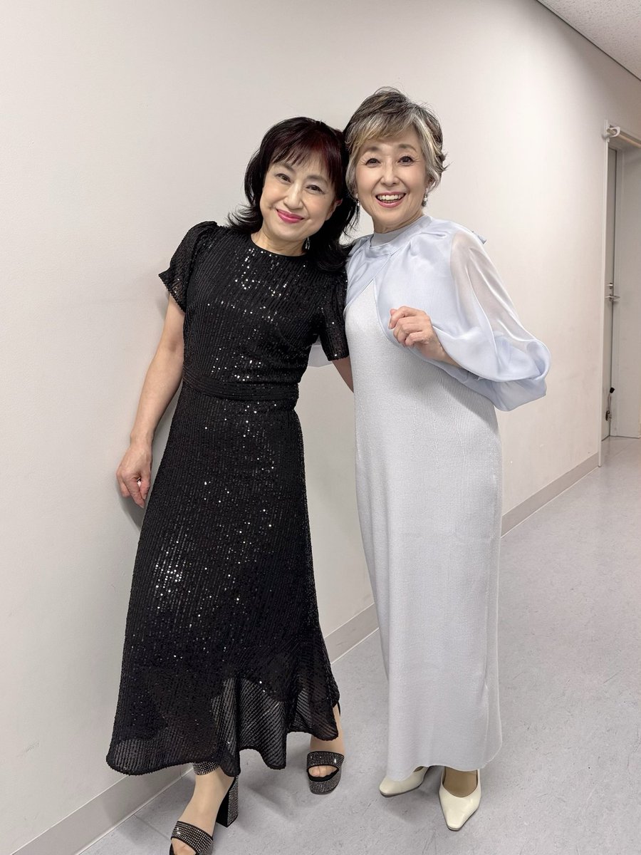 昨日は 
#愛知県芸術劇場 小ホールで上演された
音楽家で箏演奏家の 
#八木美知依 さんのリサイタル「音と声」に朗読で参加

言葉では言い尽くせない
多様な音色とその広がりに
魅了されました