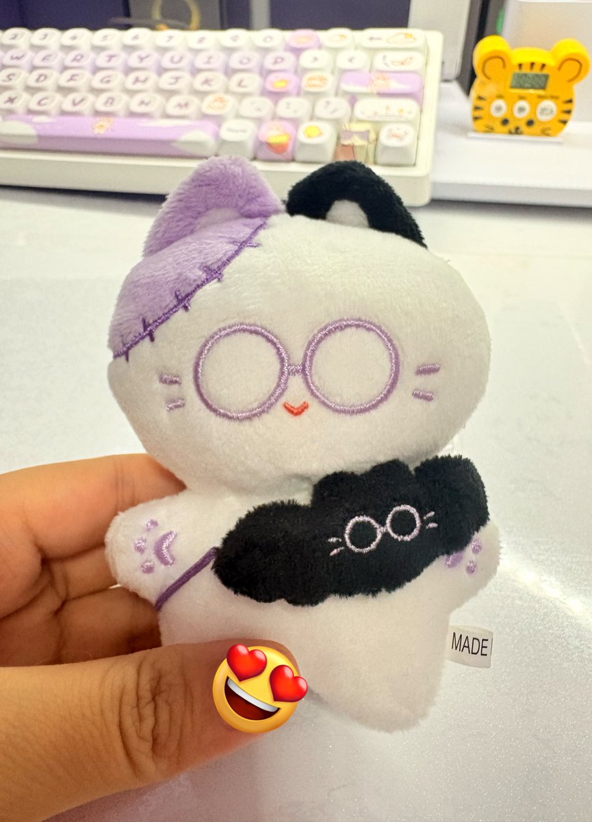 itsykkuwu's tweet photo. Adopted this cutie from @everyjayhoon 💓 Thank you so much for the hassle-free transaction❣️ Kitty finally joined the gang 💞 https://t.co/wbaXR4PbQL