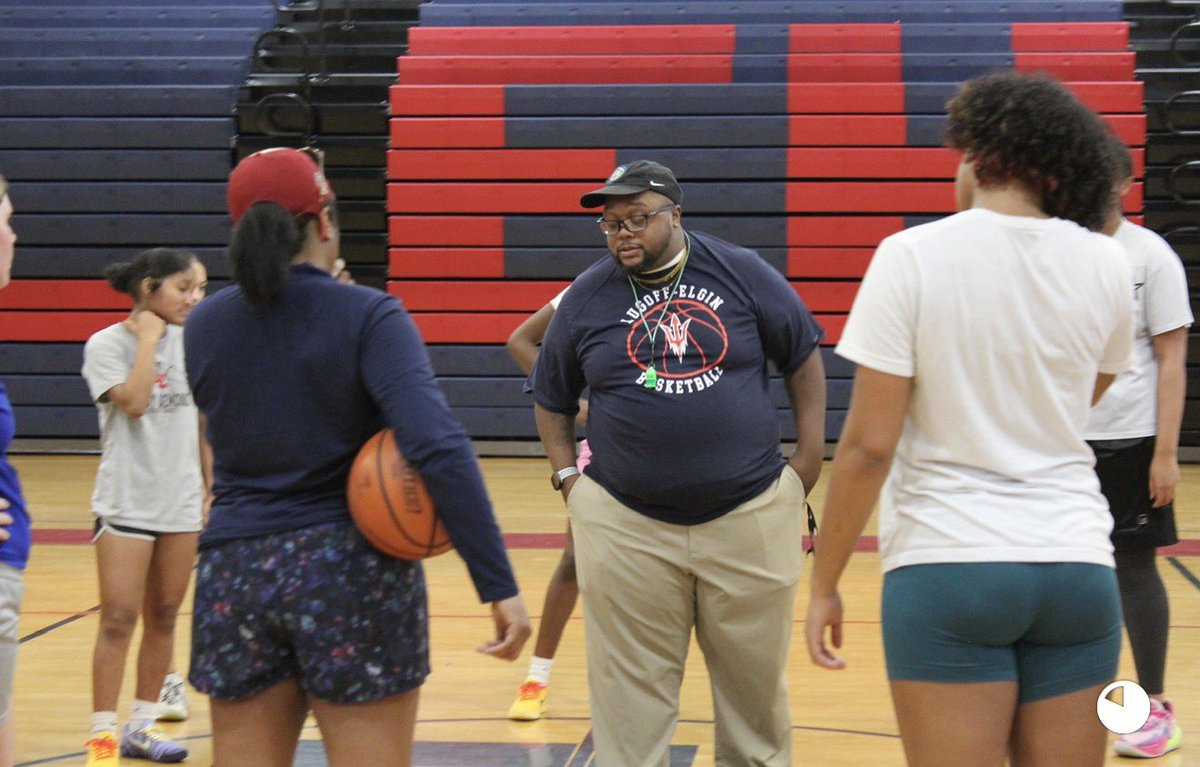 DJT11030's tweet image. First Day Out……
#hustLE
#1LE💙❤️❤️💙