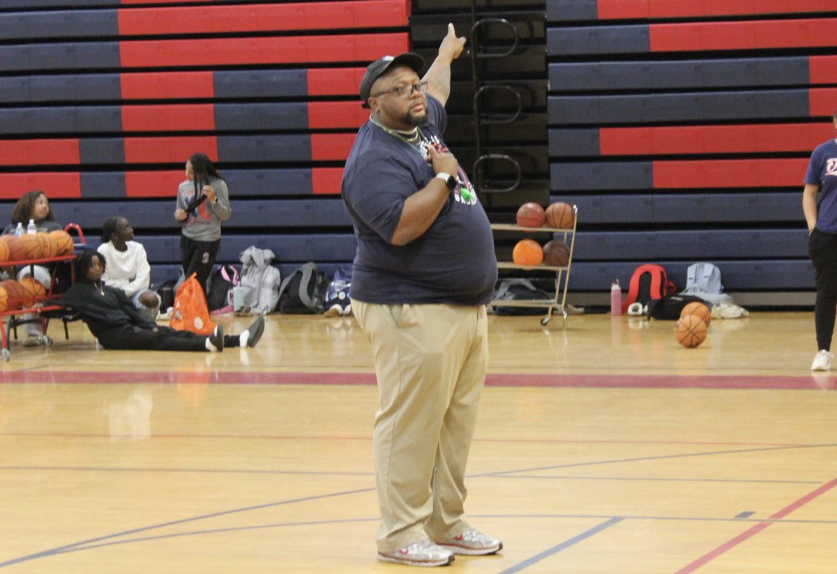 DJT11030's tweet image. First Day Out……
#hustLE
#1LE💙❤️❤️💙