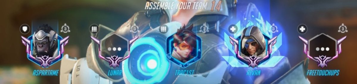 Prev GM5 acc 2 seasons ago (pred M4) gets into Champ3 lobby btw