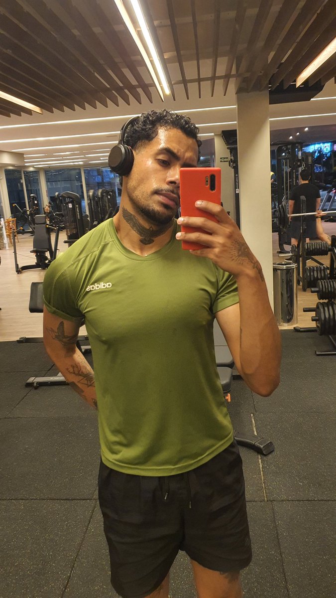 tallvitor's tweet photo. Projeto metido e peitudo vindo aí 🙌🏾 https://t.co/lE4XFHqwKM