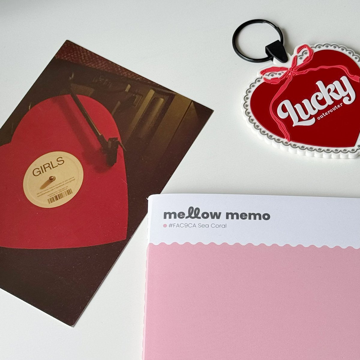 withKhonchanart's tweet image. all pink 🎀🩷 

#mewithkhonchanart #สมุดโกญจนาท #notebooks #fypシ