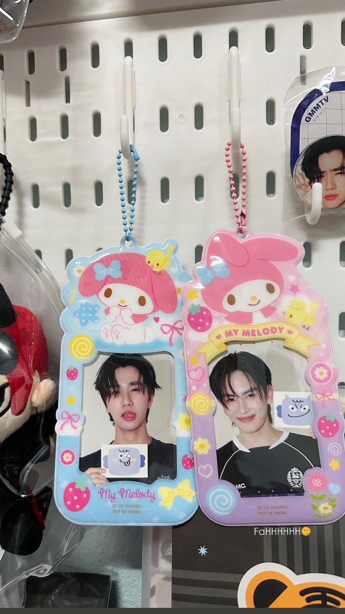 geminiworldzz's tweet image. ⭑ 𝐠𝐢𝐯𝐞𝐚𝐰𝐚𝐲 ⭑

🎁 #MYmelody card holder (no box)
random colour

for 3 winner only
(1 per person)

RULES :
RT + likes tweet aku ini ajaaaa
 
di umumin tanggal 10 november
GOOD LUCK!