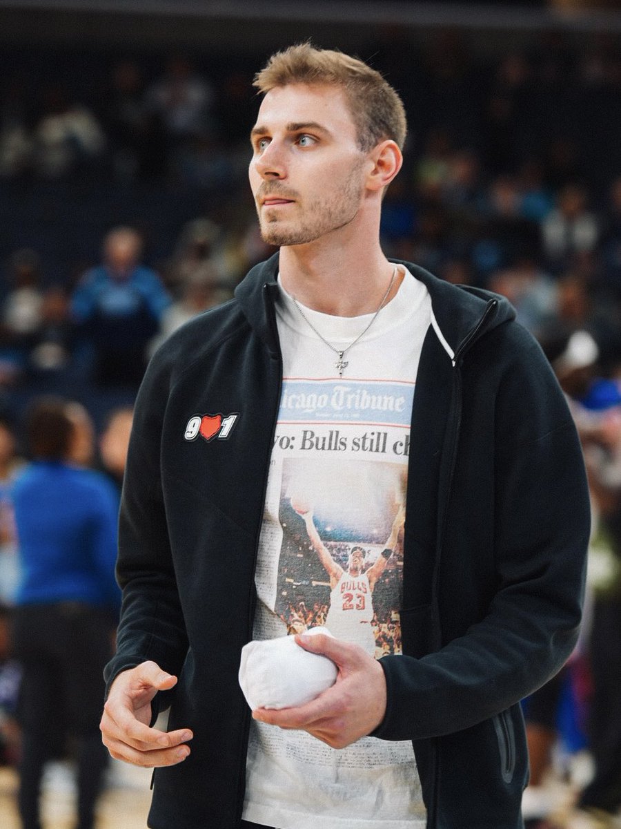 Hustle Night at the <a href="/memgrizz/">Memphis Grizzlies</a> game 💪❤️

Come see us Saturday night for our season opener‼️

🎟️ Grab tickets: on.nba.com/3VSe2pU