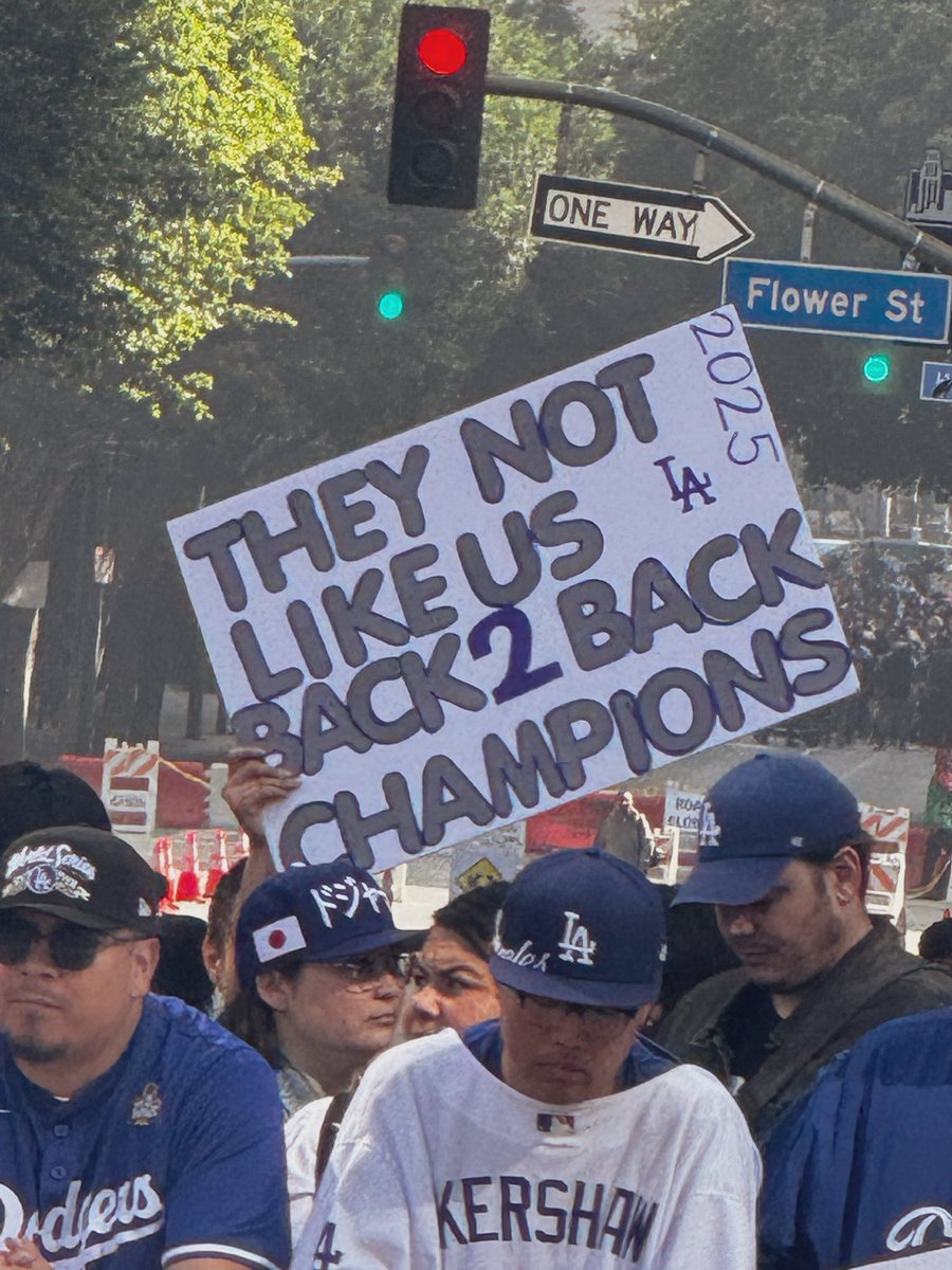 WORLD SERIES PARADE 2025  #Dodgers to live and die in LA 💙