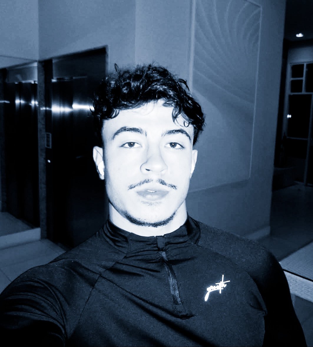 𝐋𝐄𝐎́𝐍. tweet media