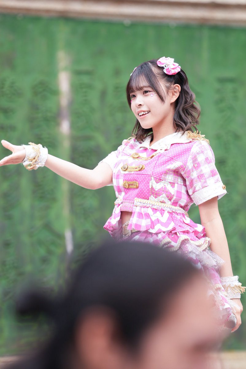 3uLljNCCnJgsotO's tweet image. 2025.11.2 鶴舞公園
みんなの遊び場
イロハサクラ　菅原にこさん①
初めてみたけど笑顔が印象的な
人でしたね✨
#イロハサクラ
#菅原にこ
@nico_sugawara