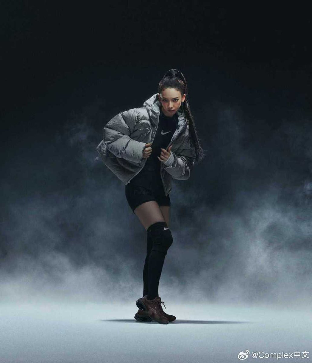 KAHRlNA's tweet photo. Running on my own pace, sleek, steady, and entirely in my element. No glitter, no theatrics, just precision in posture with Nike Swoosh Puffer. https://t.co/uaIP3dKTWR