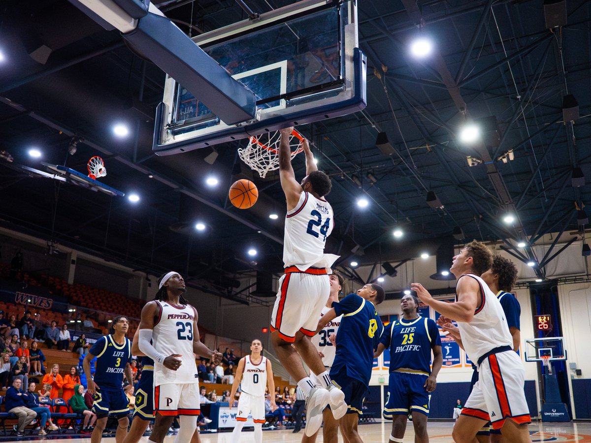 📸

#MakeWaves | <a href="/WCChoops/">West Coast Conference Basketball</a>