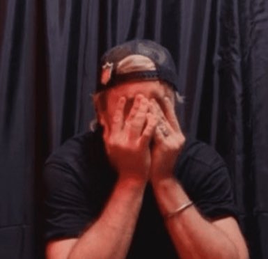 A MI YA NO ME DUELEN TUS COSAS ME DUELO YO QUE NO SE SENTIR ME ESTOY METIENDO TIROS EN CONTRA !!!!! 
patricio me vas a matar