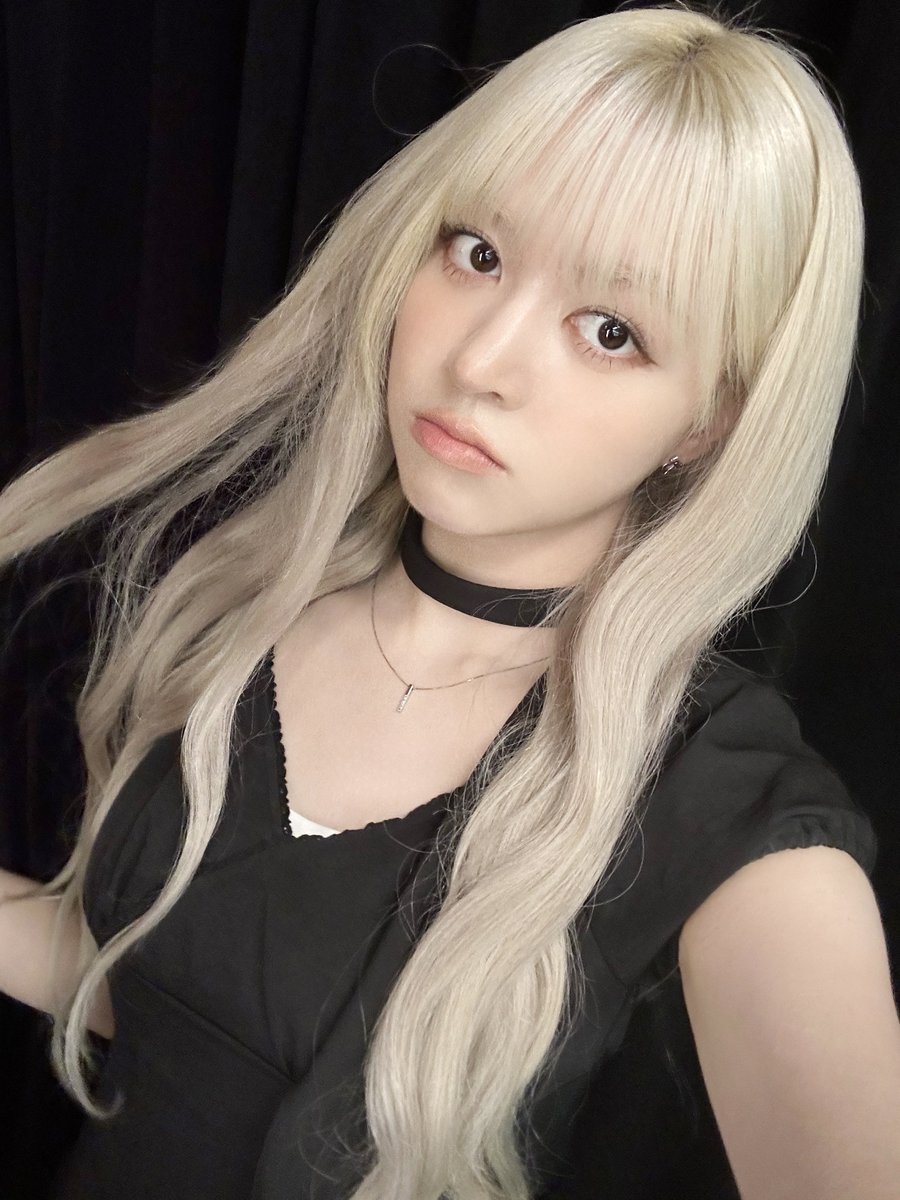 NMIXX_official's tweet image. [📸] 디즈니플러스 #짧아유 #고독한인터뷰

╔═══════╗
😂❌•┈＊😐⭕️
╚═══════╝

#NMIXX #엔믹스
#릴리 #LILY
#해원 #HAEWON
#배이 #BAE