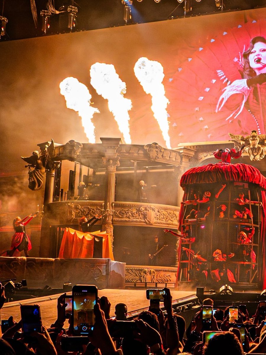 hausofdisease's tweet photo. TOUR OF THE YEAR: THE MAYHEM BALL BY LADY GAGA https://t.co/DzH7c0hiWJ