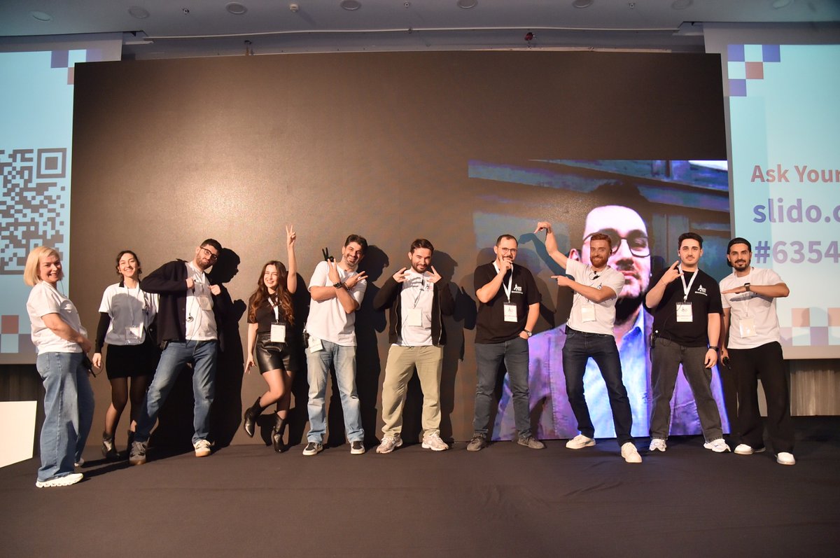 srhtcn's tweet image. #DevOpsDays Istanbul - 8 times in the last decade. One of my most meaningful community involvements in Türkiye. It was where I gave my first public talk at an international conference back in the day.

@devopsdaysist means a lot to me, and I was excited to be there again to give…