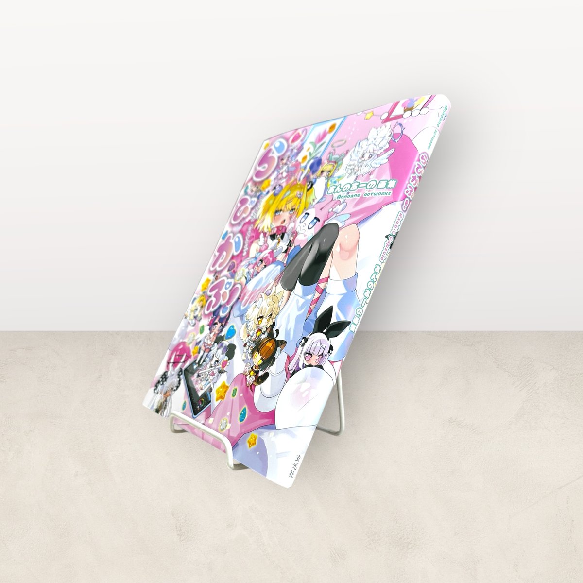 JapaneseCreati1's tweet photo. [Annoano Artworks – Rabbit Capsule!]
A long-awaited first illustration collection by illustrator Annoano, known for creating works filled with “cuteness.”
https://t.co/qmtejqoFKg
#Annoano #illustration #usamimi https://t.co/cChiIWkyis