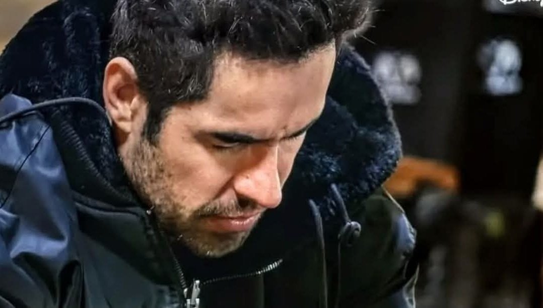Pobrecito Eleazar… casi comete feminicidio y solo lo detuvieron porque los vecinos intervinieron... Pero claro, él merece una segunda oportunidad y así. 

#LaGranjaVIP
