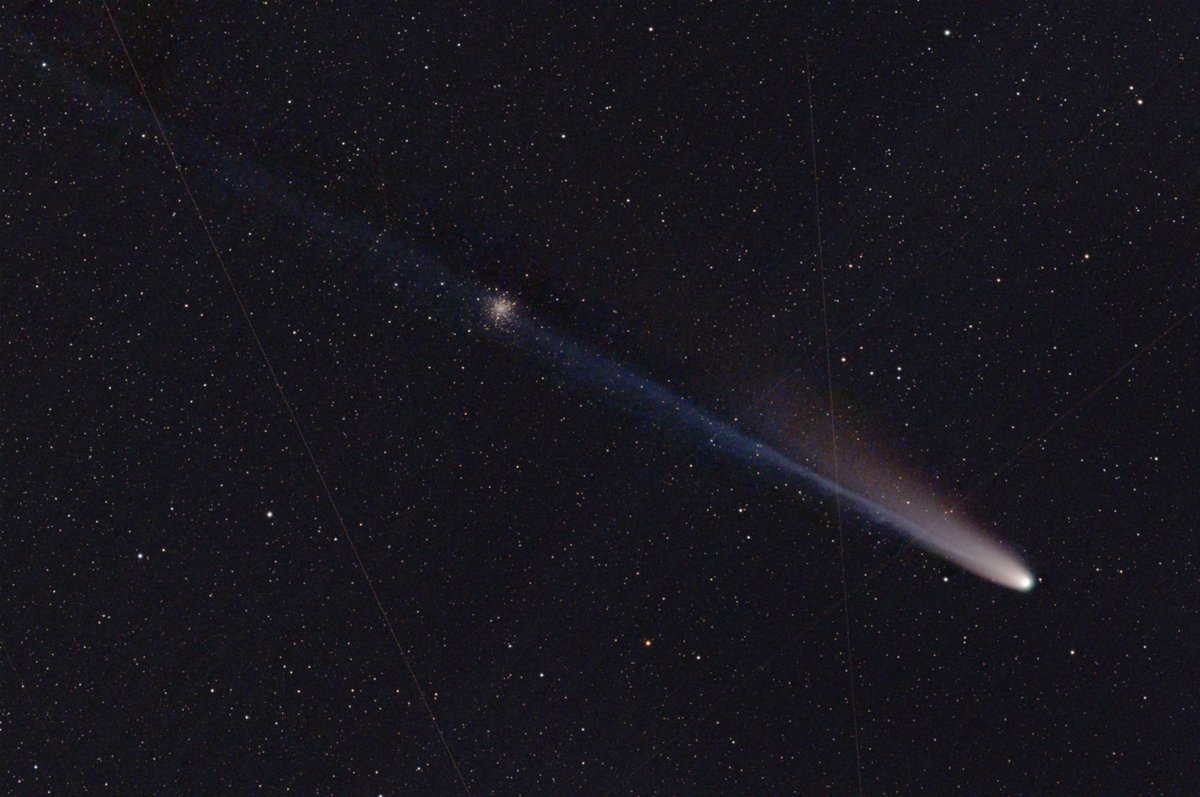 mkbroussard17's tweet image. Comet Lemmon (C/2025 A6) and the M12 Globular Cluster, Nov 3, 2025.

5 x 60 seconds, ASI2600MC Air, Moon &amp;amp; Skyglow filter, AT60EDP at F/5, SW GTi goto mount.

#comet #cometlemmon #c2025a6 #c2025a6lemmon #astro #astrophotography