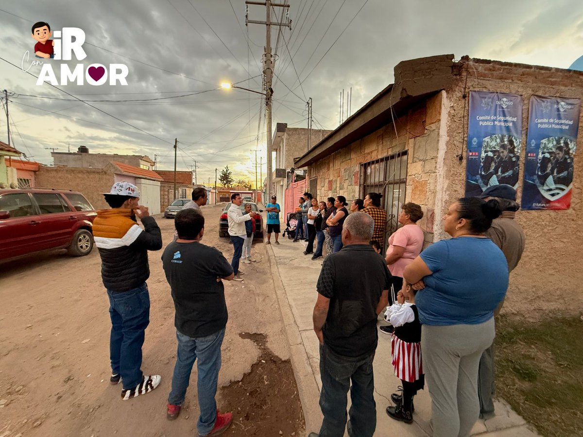 ivanramirezdgo's tweet image. iR CON AMOR POR DURANGO.
Siempre agradecido por la invitación y confianza de abrirnos las puertas de sus hogares. 
&quot;Amor con amor...&quot;