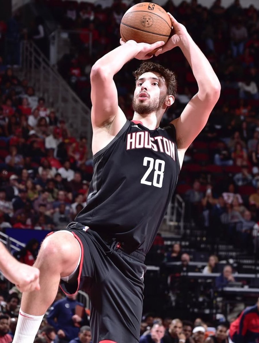 TheHoopCentral's tweet photo. ALPEREN SENGUN THIS SEASON:

39 PTS — 11 REB — 7 AST
17 PTS — 7 REB — 7 AST
21 PTS — 6 REB — 6 AST
18 PTS — 8 REB — 9 AST
16 PTS — 10 REB — 9 AST
26 PTS — 11 REB — 6 AST https://t.co/lQXxKIk0h7