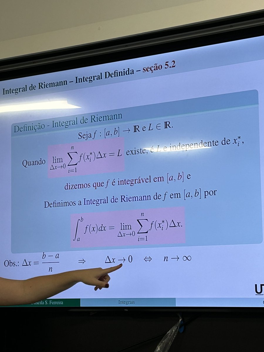 Lakito__'s tweet photo. ela chegou, a Integral de Riemann https://t.co/VKyo0gouCL