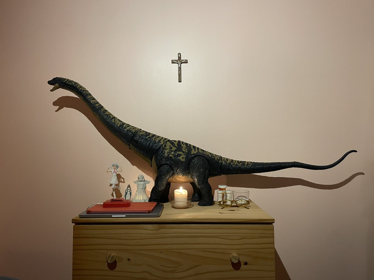 lithiumionfire's tweet image. On Saturday I said brachiosaurus was my favorite dinosaur ..