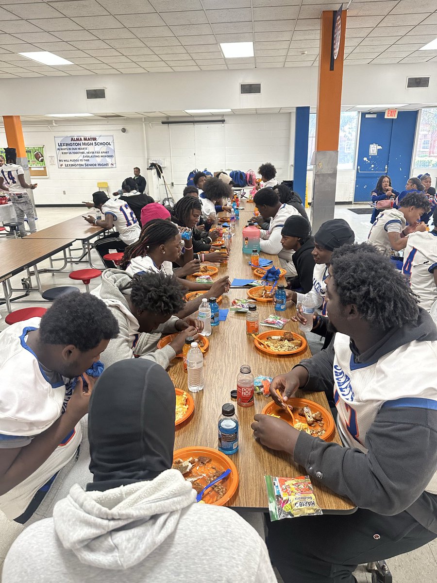 LSHS Football and S&C 🏈 tweet media