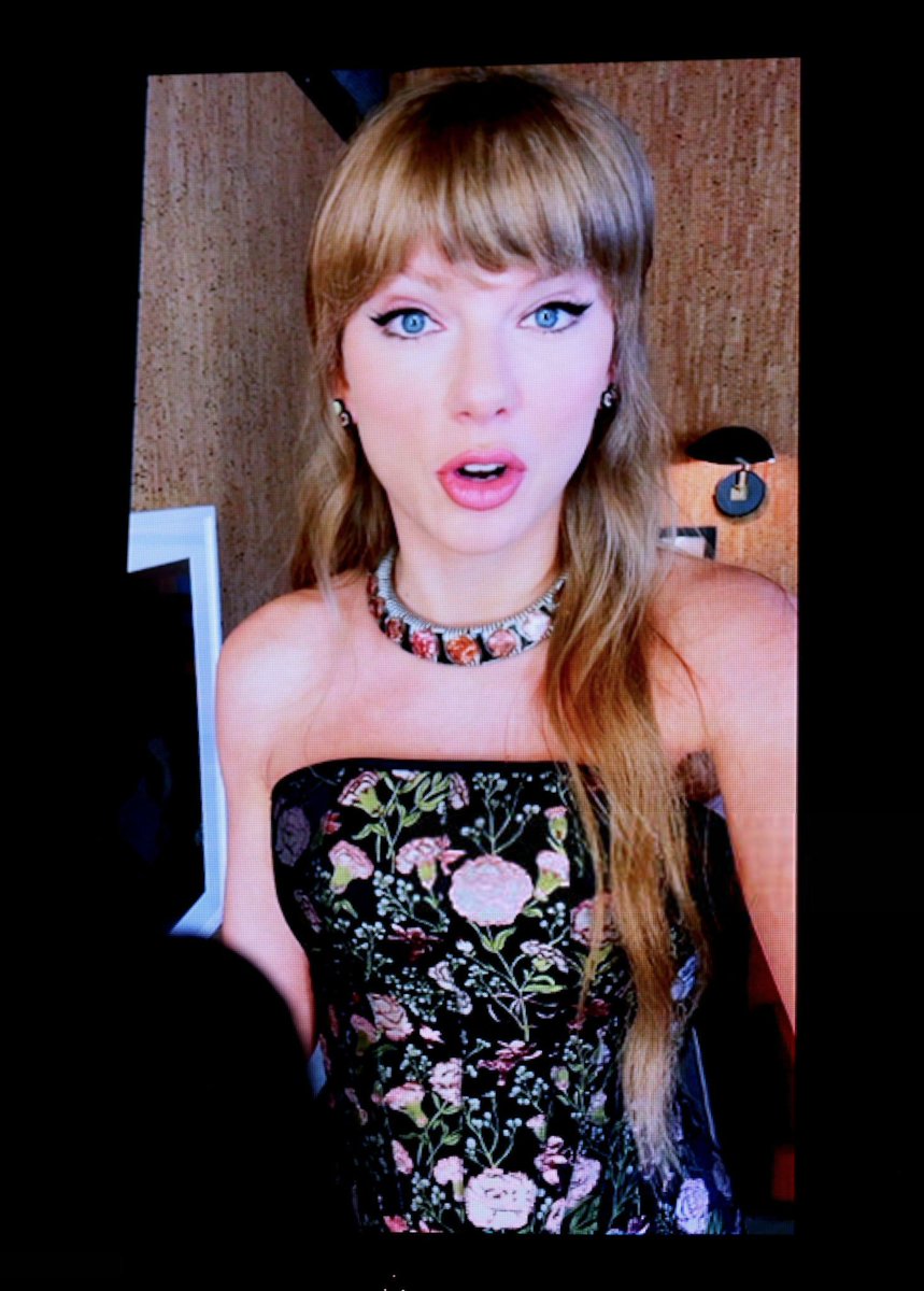 Update Swift Media tweet media