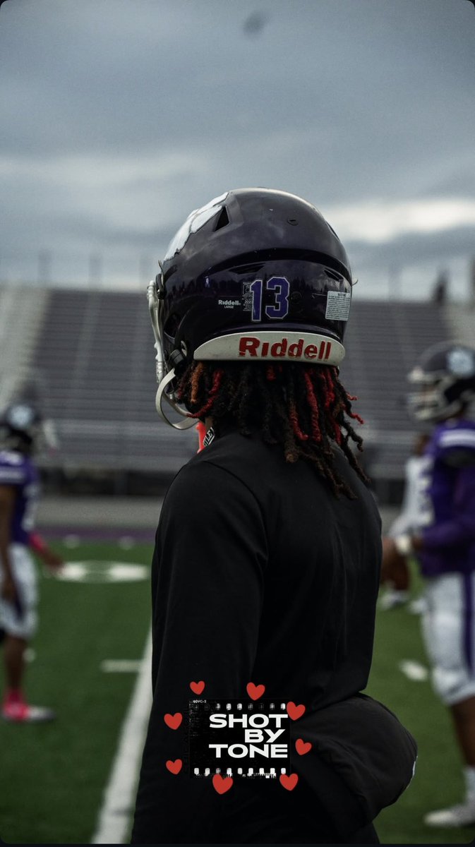 Prezadent Morgan’s Junior Season Highlight Tape.

hudl.com/v/2T8XHz