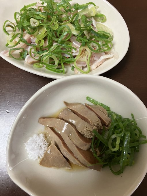 Practice_BM's tweet image. シンプルで美しさはないけれど、美味しいランチです。華やかな盛り付けはありませんが、その味は絶対に最高です！
#シンプルランチ #美味しい食事 #ホームメイド #ランチタイム