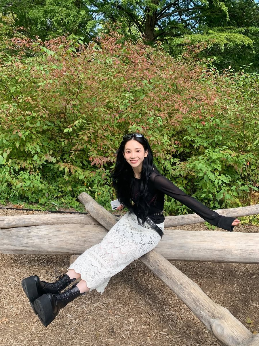 1느낌개좋음...
2뭐야?갑자기확귀엽게멀바
3;;뽑뽀
4천진난만미소이거너무좋은거네요...