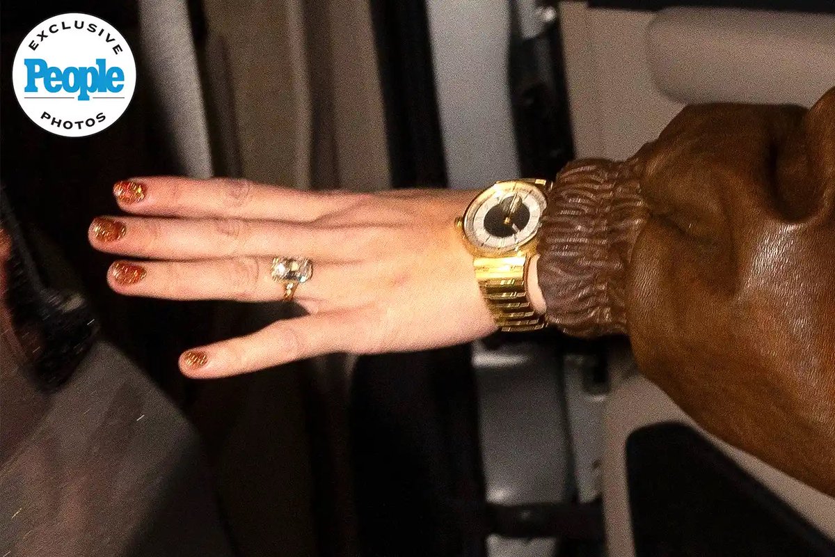 blessedswifty's tweet image. 🚨 | Recent photos of Taylor Swift&apos;s engagement ring!

— A total upgrade from @iamkaylanicole&apos;s non-existent ring.