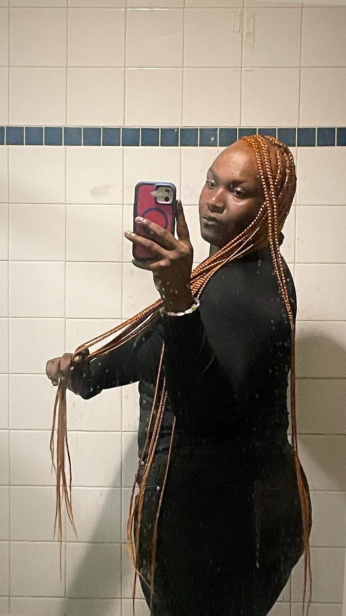 FavoritehoodHo's tweet photo. Pretty bitch from the south… 5⭐️bitch ! https://t.co/rfMzOjmrHb
