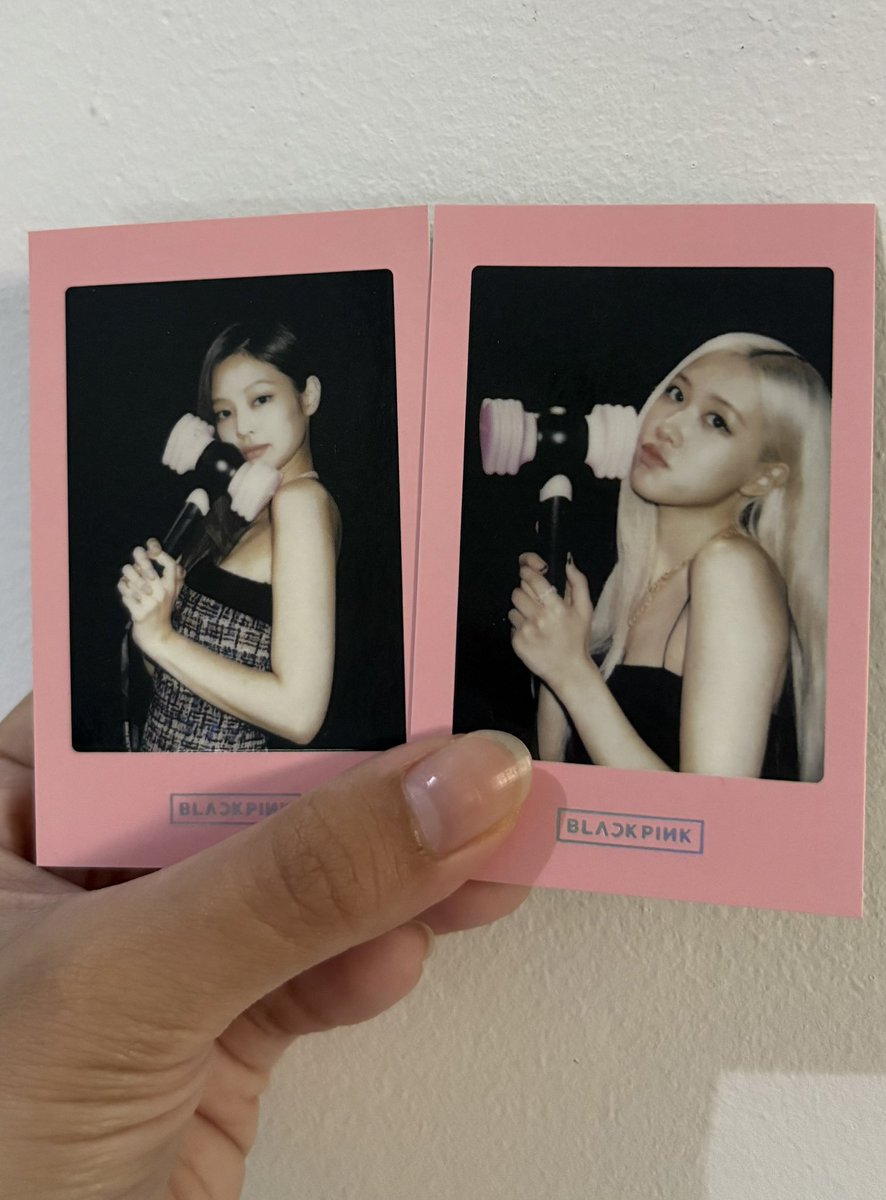 cheeryseung's tweet photo. WTS LFB PH ONLY

BLACKPINK OFFICIAL LIGHTSTICK version 2
₱2,000 only + lsf
Used only once and still in very good condition 
RFS: decluttering 

🧾MOP: Gcash, BDO
🚚MOD: J&amp;T
🏷️ PH onhand BP Hammerbong ver 2 Rosé Jennie blackpink

Don’t hesitate to send a dm for inquiries https://t.co/S6Gn84VCaZ