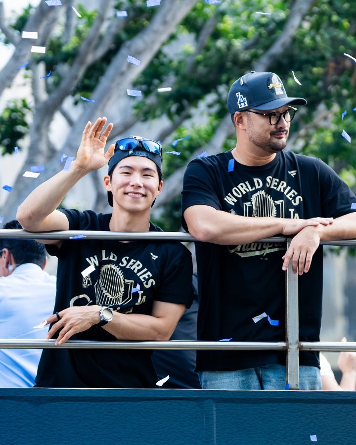 김혜성 퍼컬이 우승인가봐....
사진들 다 너무 이뿌네