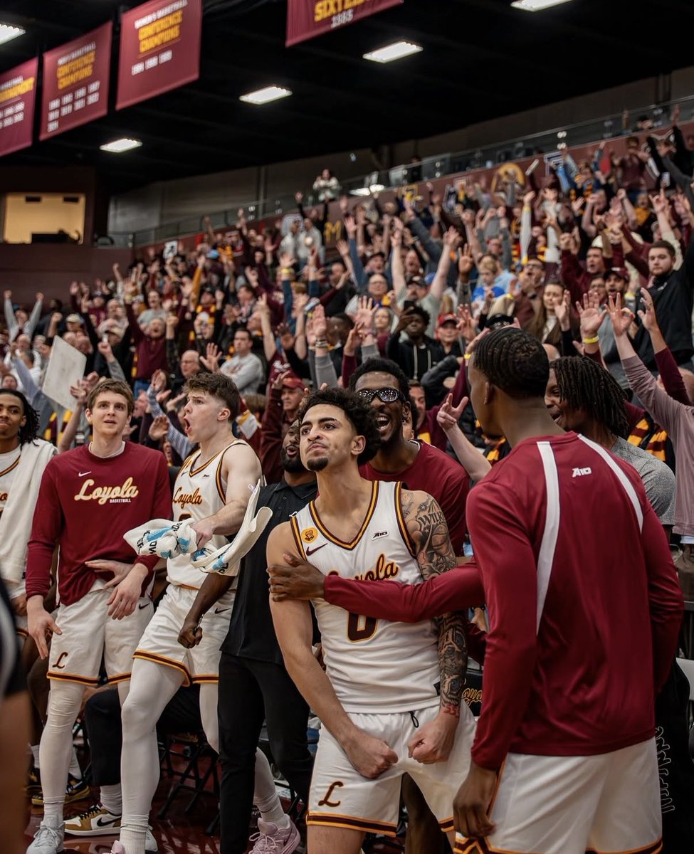 echildscbb's tweet image. Recap Of Loyola Chicago’s 91-88 Win over Cleveland State

*Freshman,  Chuck Love lll provided a huge spark from the ramblers off the bench

*Loyolas student section is one of the greatest in the country for a reason

*Loyola came in as 20 point favorites, struggled defensively