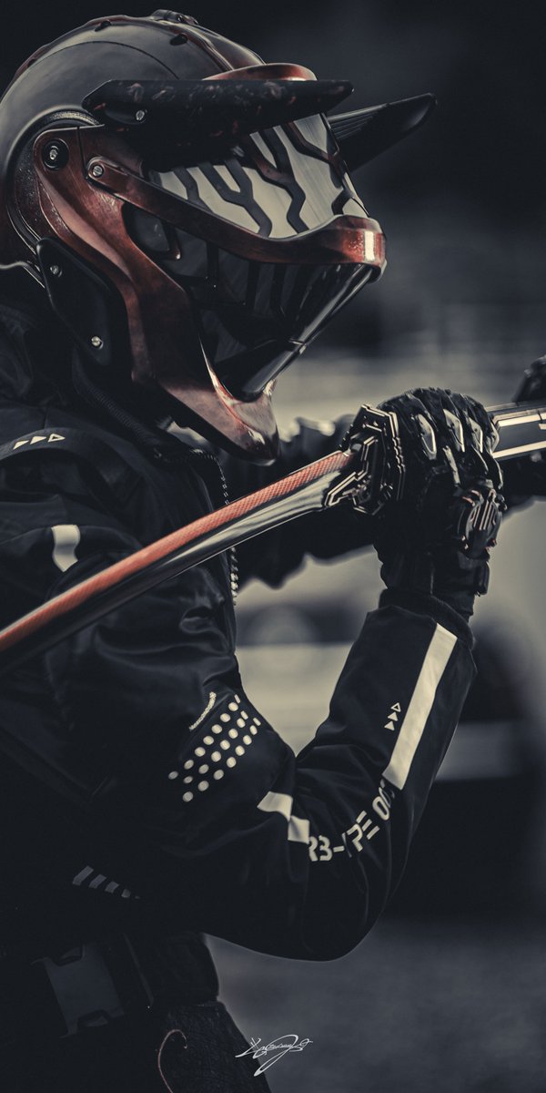 炭素繊維強化樹脂機械装太刀 - 黑蓮

model：<a href="/kujirasandayo02/">くじら＠Judgə</a> 
sword：<a href="/ShinnjouEi/">えい / 新城技術工房</a> &amp; <a href="/awanoumi2/">泡の海</a>

#ARMOR祭2025