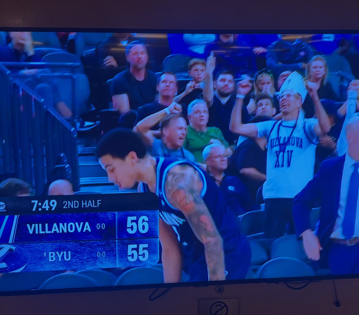 Better pray to the pope if I’m sitting directly behind you with that dumb hat on 😤