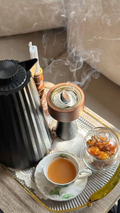 "إنما تطيب الأيام بخِفة الجُلساء"

🌸🦋

.
.

#مساء_الخير