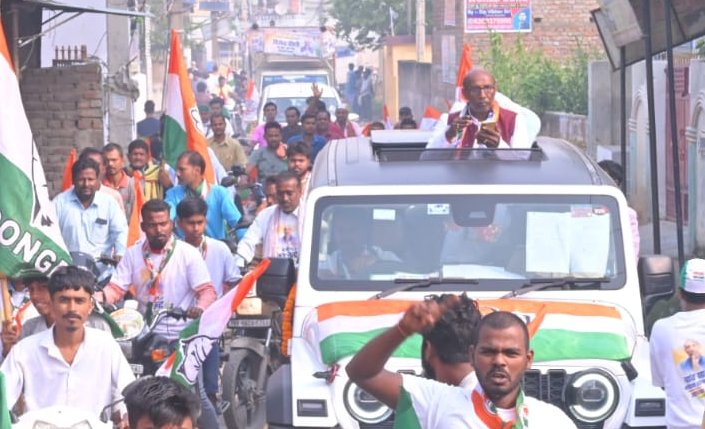 Apkavijendra's tweet photo. आज मुजफ्फरपुर विधानसभा अंतर्गत विभिन्न पंचायत में रोड शो के माध्यम से जनता से मिला और वोट की अपील किया इस दौरान हर मोहल्ले, चौक पर लोगो के जोरदार स्वागत किया और समर्थन का आश्वासन दिया !

#aapkavijendra #Muzaffarpur #muzaffarpursmartcity #biharelection2025 #MahaGathbandhan https://t.co/tHLY1cBYjm