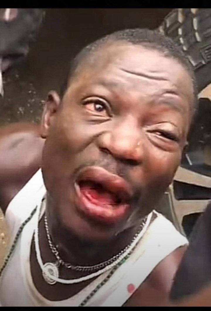 My MUTUALS go think say I don unfollow them for night 😭😭...
I no unfollow anybody oh, na Elon log me out 😭😭😔