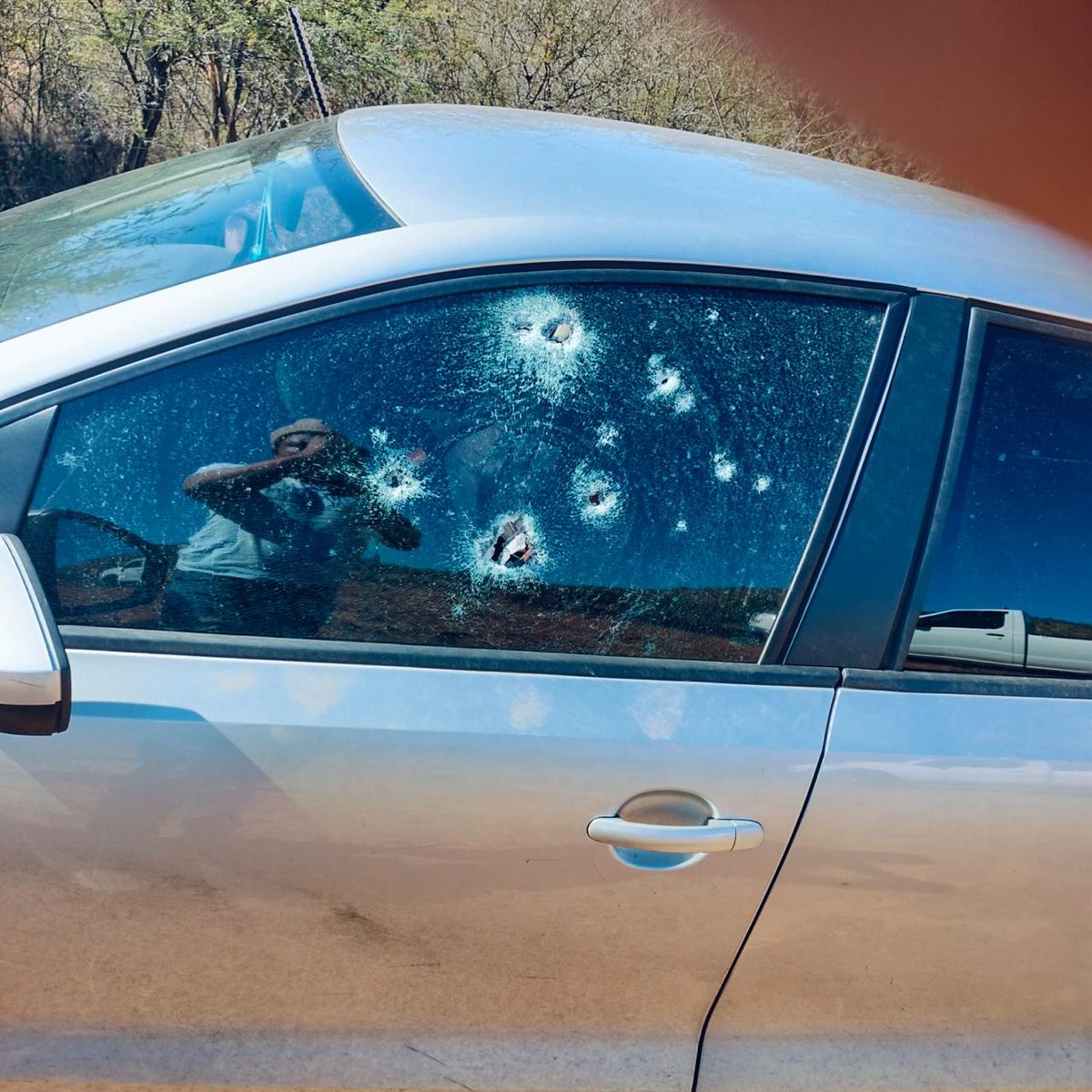 Killers from May Selitisha are roaming the streets of Dennilton, and they have captured tenders from the Elias Motswaledi municipality.